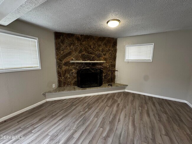 5385 Circus Ln in El Paso, TX - Building Photo - Building Photo