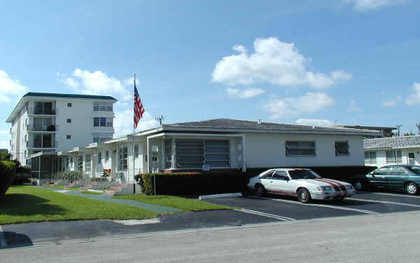 1150 98th St in Bay Harbor Islands, FL - Foto de edificio