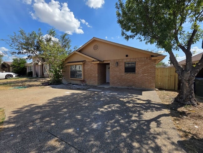 property at 1703 Violeta Ct
