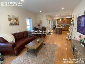 21 Gilman St, Unit 56M in Somerville, MA - Foto de edificio - Building Photo