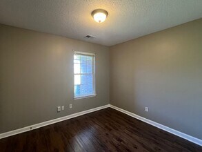 7255 Illinois Central Ave in Horn Lake, MS - Building Photo - Building Photo
