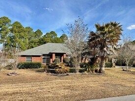 7530 Treasure St in Navarre, FL - Building Photo