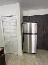 3413 NW 9th Ct-Unit -B in Miami, FL - Building Photo - Building Photo