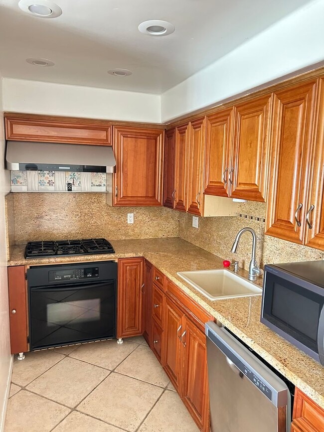 808 Bluewater Way in Port Hueneme, CA - Building Photo - Building Photo
