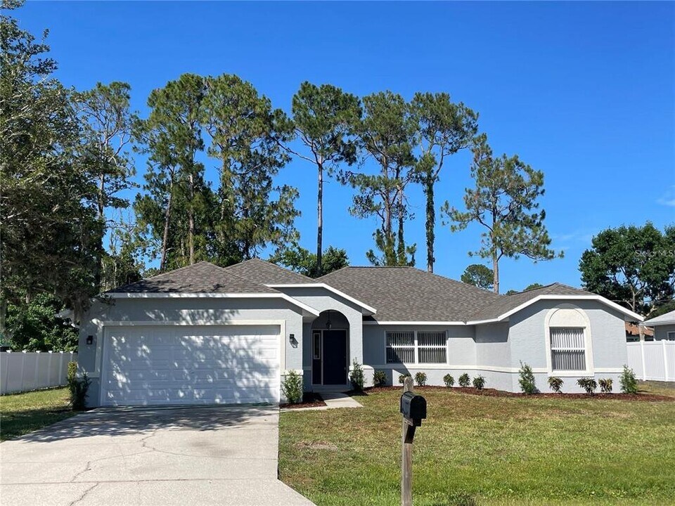 9 Birchwood Pl in Palm Coast, FL - Building Photo