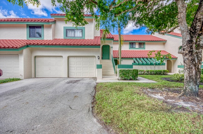 property at 24 Lexington Ln W
