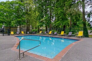 Elevation in Redmond, WA - Building Photo