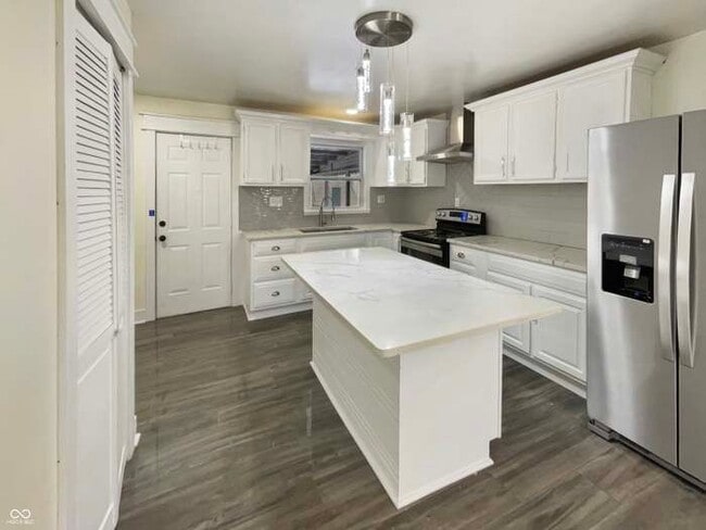 4055 N Grand Ave in Indianapolis, IN - Foto de edificio - Building Photo