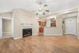 311 Windward in League City, TX - Foto de edificio - Building Photo