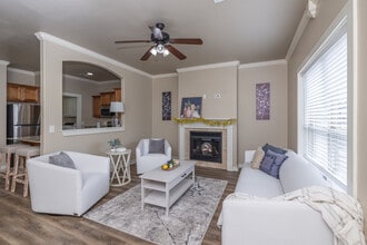 The Villas at Audubon Townhomes in Maumelle, AR - Building Photo - Interior Photo