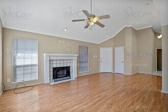 2119 Amherst Dr in Lewisville, TX - Building Photo - Building Photo