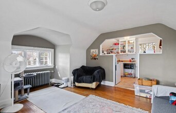 1070 Bradley St in St. Paul, MN - Building Photo - Building Photo