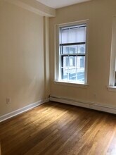 30 Phillips St, Unit 1 in Boston, MA - Foto de edificio - Building Photo