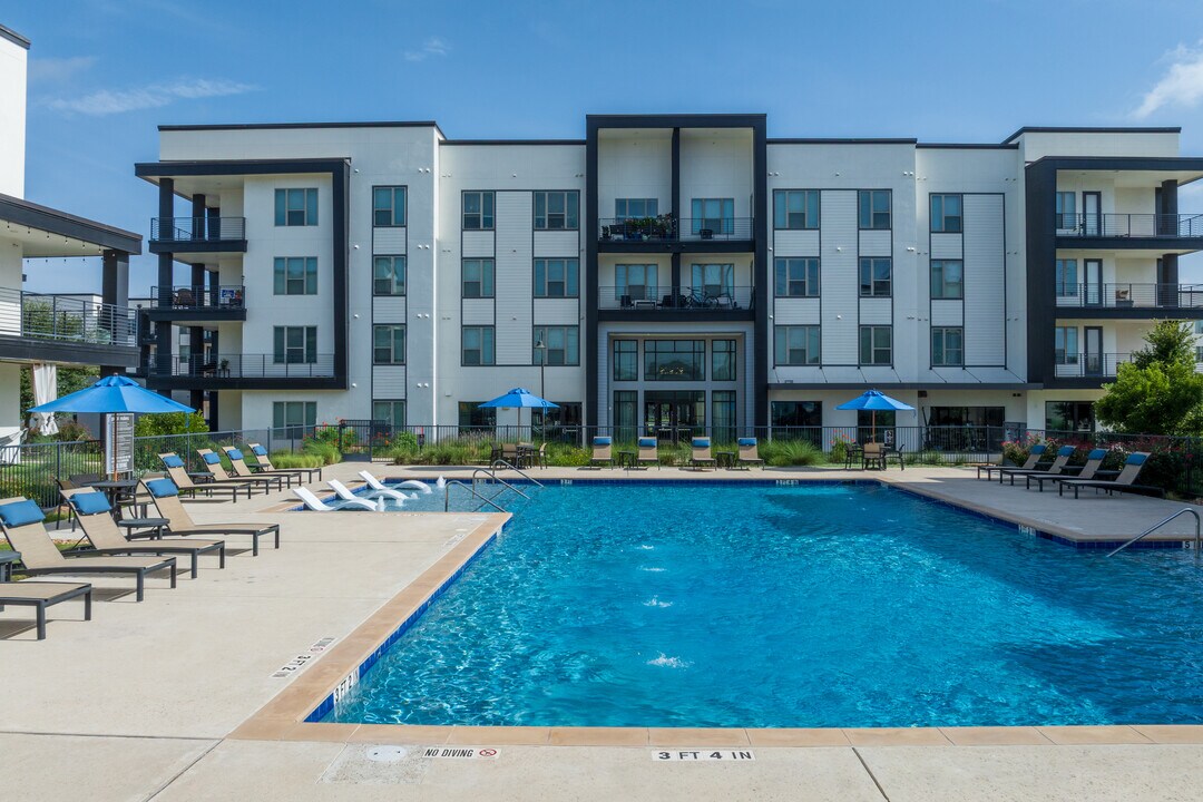 Rhythm in Austin, TX - Foto de edificio