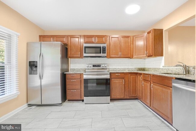 8 Almanac Ct in Burtonsville, MD - Building Photo - Building Photo