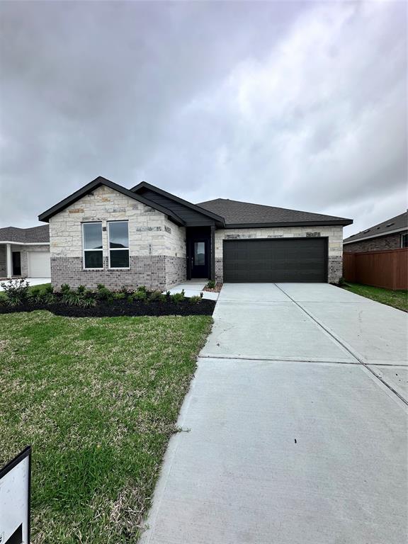 810 Heaven Dr in Beasley, TX - Building Photo - Building Photo