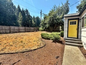 4375 WA-3 in Bremerton, WA - Building Photo - Building Photo