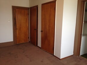 26 Christie St, Unit #1 in Akron, OH - Building Photo - Building Photo
