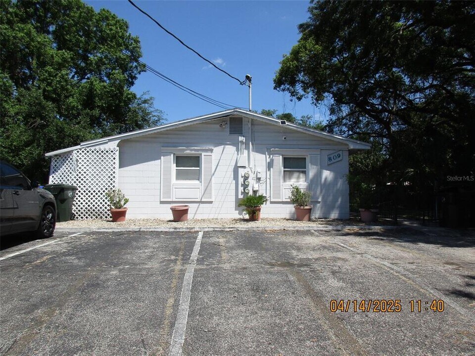 809 Ocean St in Kissimmee, FL - Building Photo