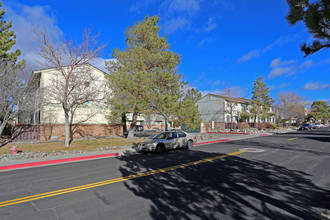 Stead Manor in Reno, NV - Building Photo - Building Photo