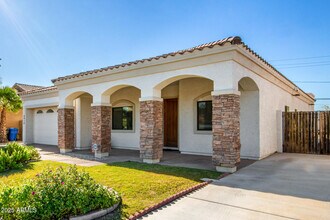 8912 N 15th Ln in Phoenix, AZ - Building Photo - Building Photo