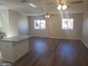 15121 Beverly Dr in Philadelphia, PA - Building Photo - Building Photo