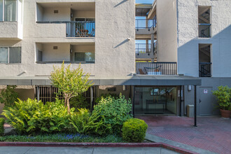 The Madison in Walnut Creek, CA - Foto de edificio - Building Photo