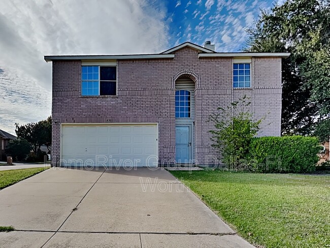 4201 Heritage Way Dr in Fort Worth, TX - Foto de edificio - Building Photo