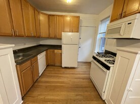 5014 N Springfield Ave, Unit 3 Apartamentos