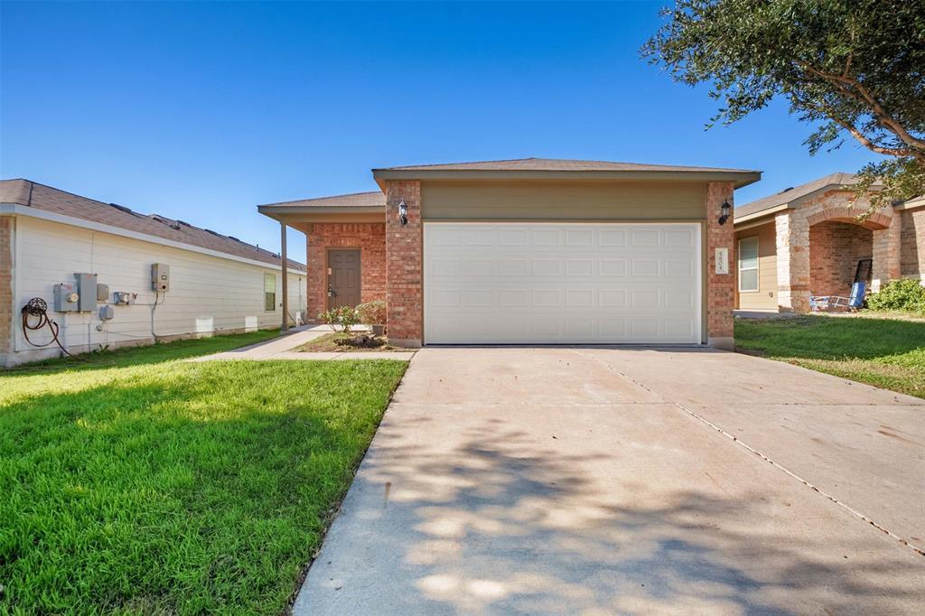 5804 Glowing Star Trail in Austin, TX - Building Photo