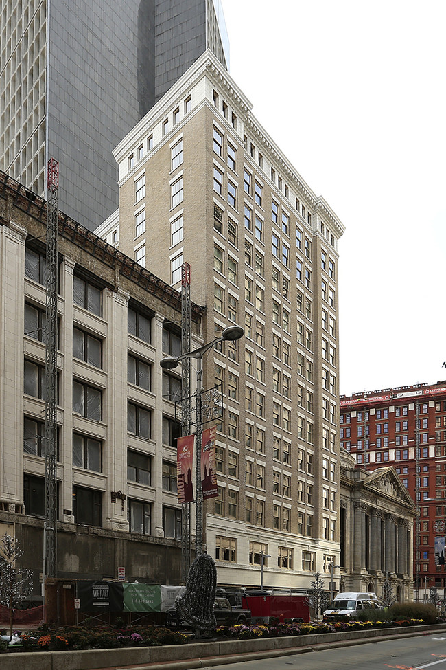 Boutique Suites in Cleveland, OH - Building Photo - Building Photo