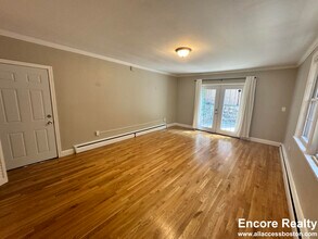 26 Fayette St, Unit B in Boston, MA - Building Photo - Building Photo