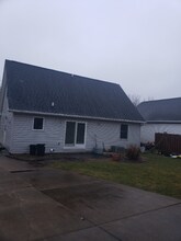 775 Shelley Pkwy in Berea, OH - Building Photo - Building Photo