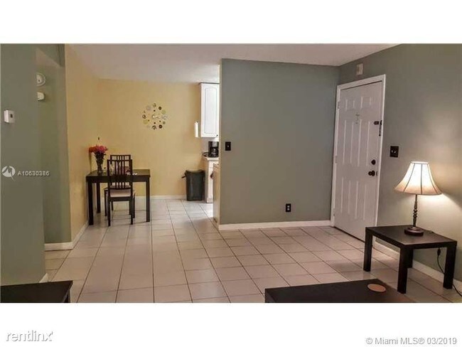 900 NE 26th St in Wilton Manors, FL - Building Photo - Building Photo