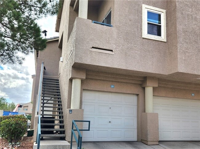2053 Quartz Cliff St in Las Vegas, NV - Building Photo - Building Photo