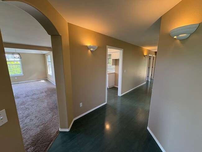 1717 Bakerview Ct in Anacortes, WA - Building Photo - Building Photo