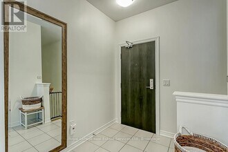 276 Gatwick Dr in Oakville, ON - Building Photo - Building Photo