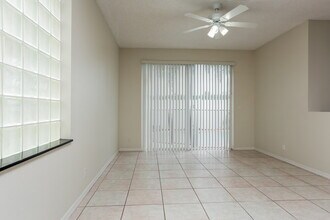 6843 Torch Key St in Lake Worth, FL - Building Photo - Building Photo
