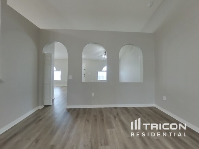 2232 Nettlebrook St N in Jacksonville, FL - Foto de edificio - Building Photo