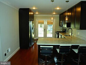926 S Curley St in Baltimore, MD - Building Photo - Building Photo