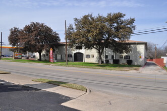 Haceinda-Serena Apartments in Irving, TX - Building Photo - Building Photo