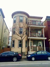1085 Dorchester Ave, Unit 3 in Boston, MA - Building Photo - Building Photo
