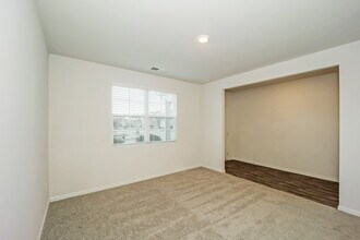 199 Hamilton Pointe Dr in Mcdonough, GA - Foto de edificio - Building Photo