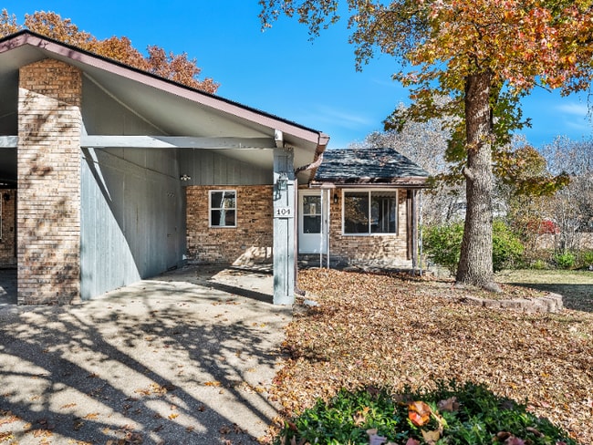 104 Britanna Dr in Belleville, IL - Building Photo - Building Photo