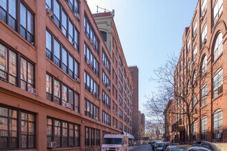 227 Taaffe Plz in Brooklyn, NY - Building Photo - Building Photo
