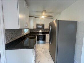 135 90th Ave in Treasure Island, FL - Building Photo - Building Photo