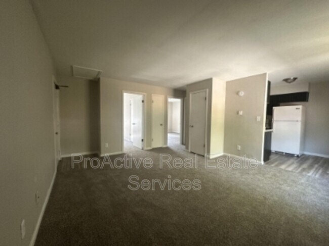 property at 1436 Picadilly St