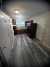 8656 Nightingale St in Dearborn Heights, MI - Building Photo - Building Photo