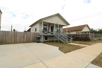 5506 Ave Q 1/2 in Galveston, TX - Building Photo - Building Photo