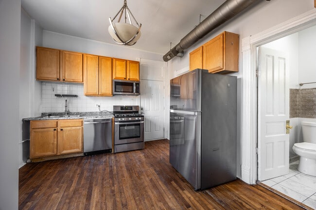 property at 2609 W Thomas St